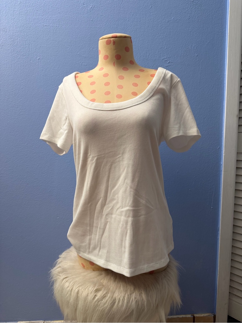 Old Navy White Ribbed Short Sleeve